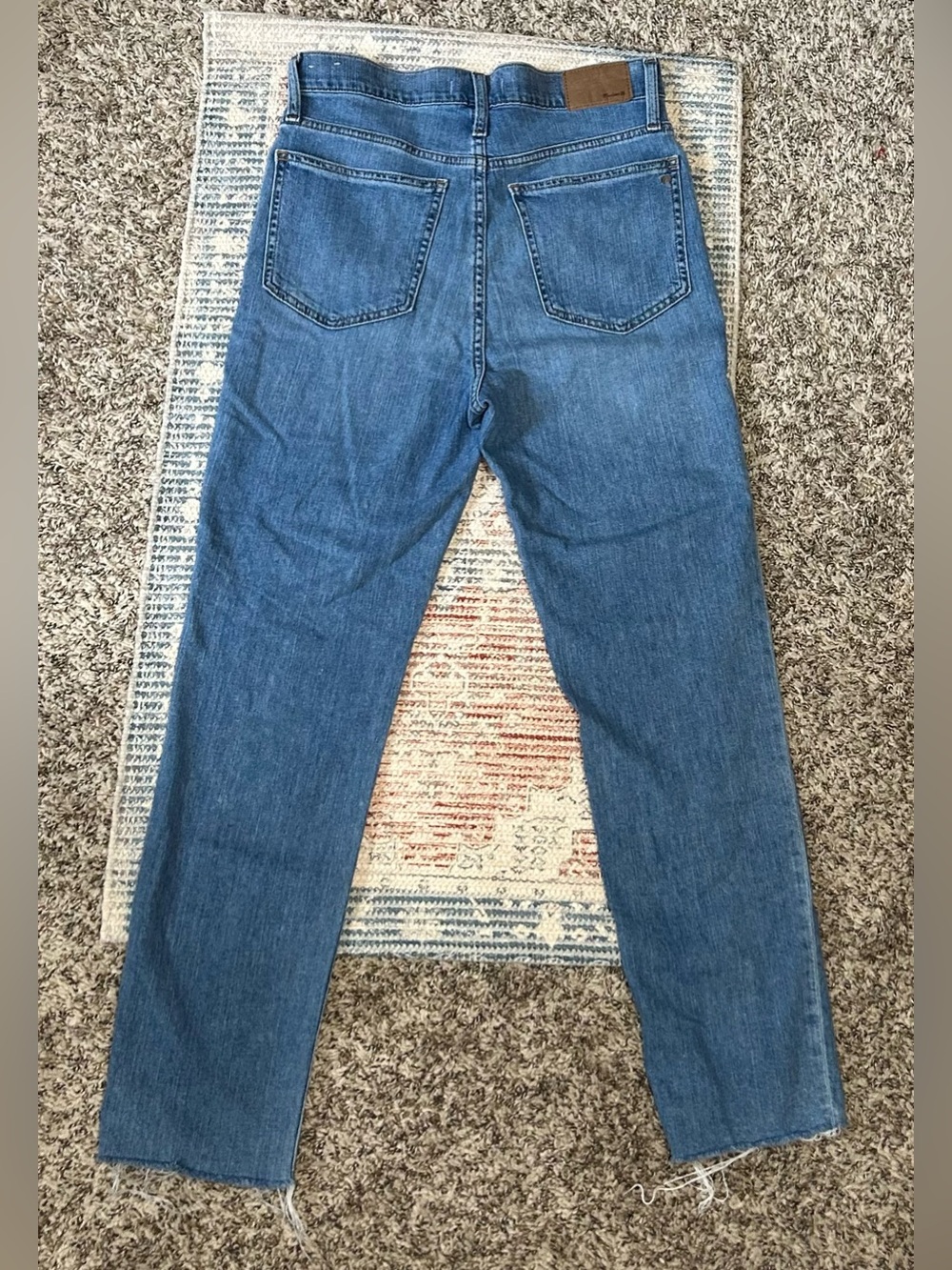 🧺MADEWELL The Perfect Vintage Jean Size 28 Distressed Straight Leg Raw Hem M9244 - Picture 3 of 9